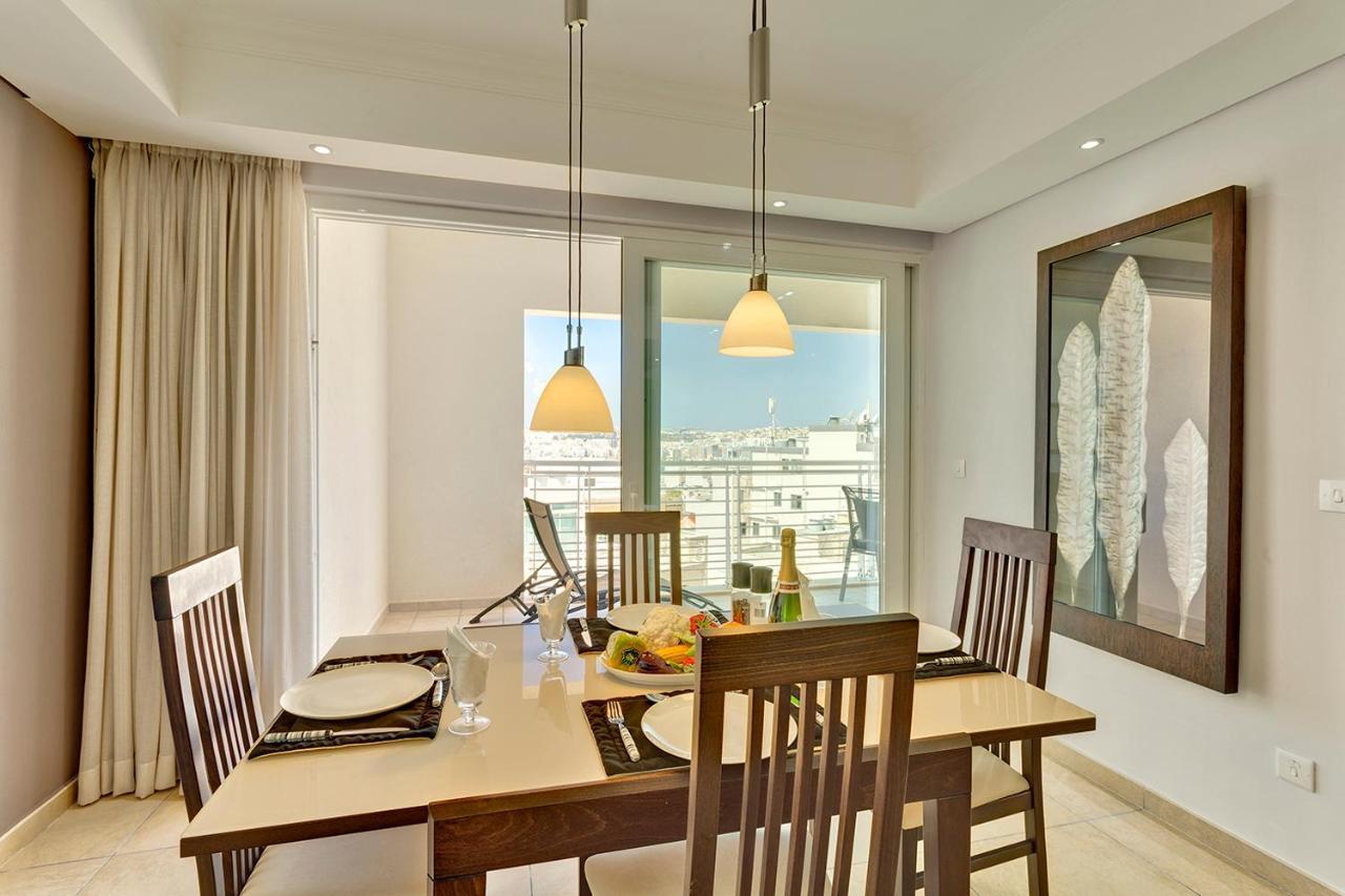 Luxury Apartment Inc Pool & Views Sliema Exteriér fotografie