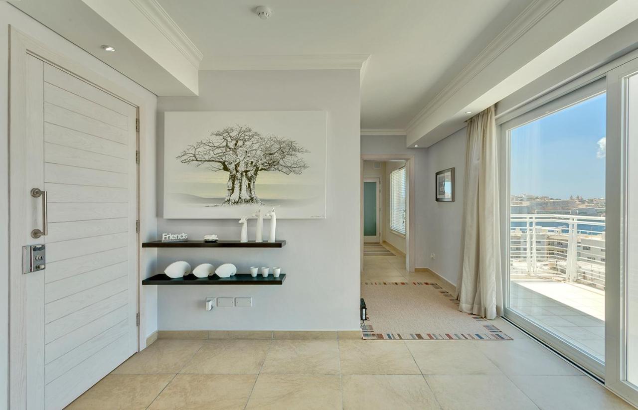 Luxury Apartment Inc Pool & Views Sliema Exteriér fotografie